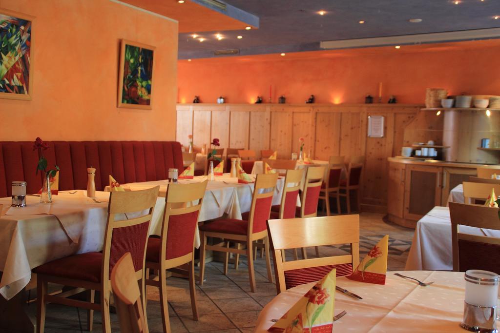 Hotel Restaurant Reichsadler Buchen  Kamer foto