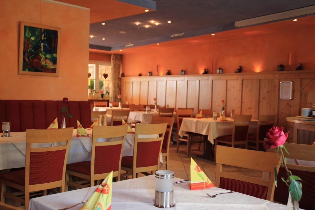 Hotel Restaurant Reichsadler Buchen  Kamer foto