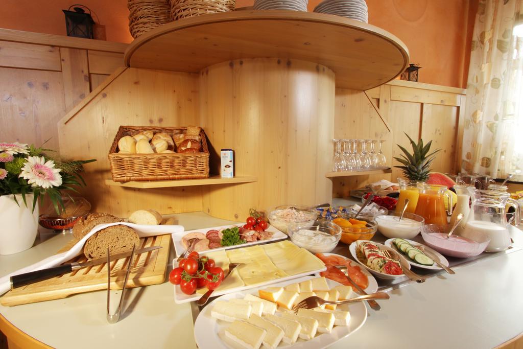 Hotel Restaurant Reichsadler Buchen  Buitenkant foto